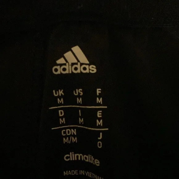 Black Addidas men’s medium shorts - Picture 5 of 6
